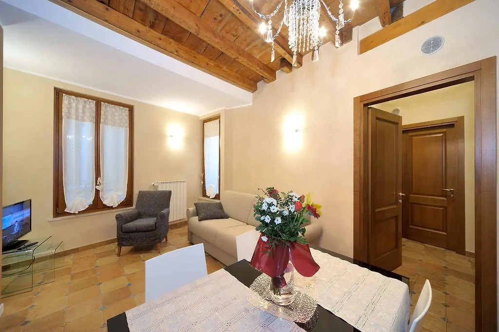Appartamento Antico Palazzo Signorile Salò
