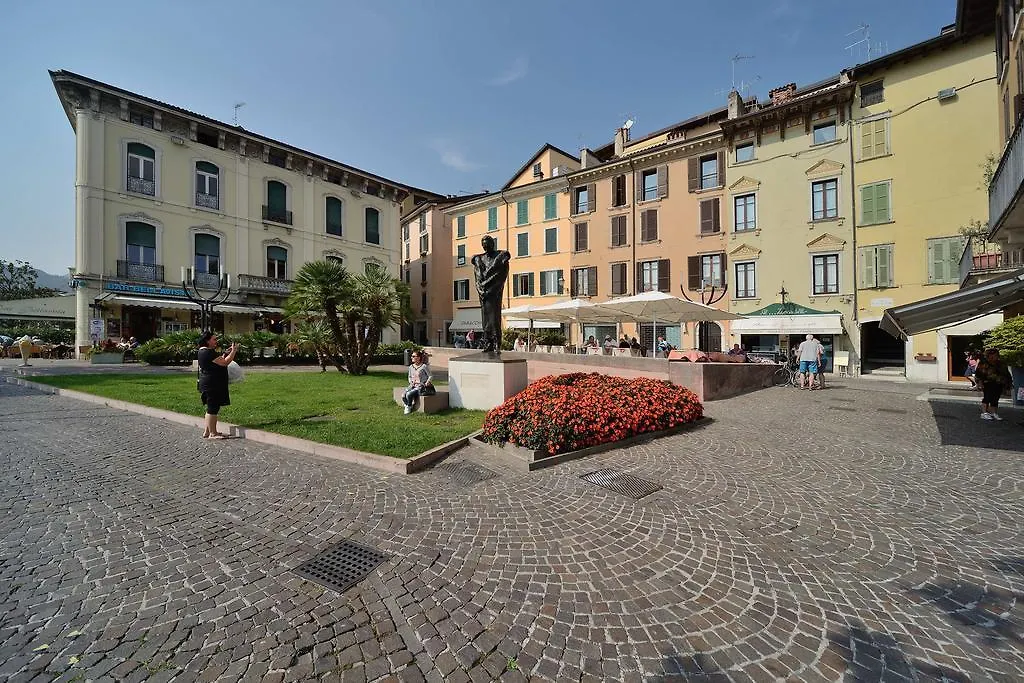 Appartamento Antico Palazzo Signorile Salò 0*,  Italia
